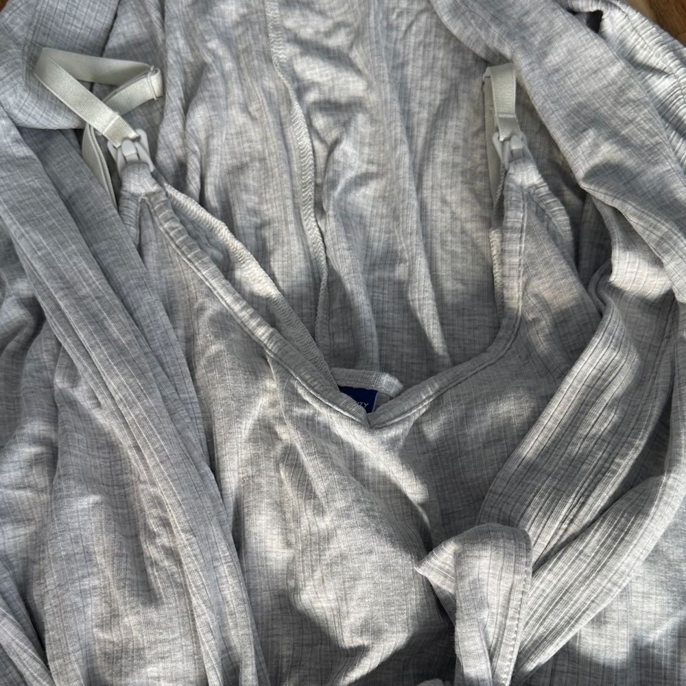 Old Navy Light Grey Nursing Nightgown and Robe Set - Picture 4 of 5